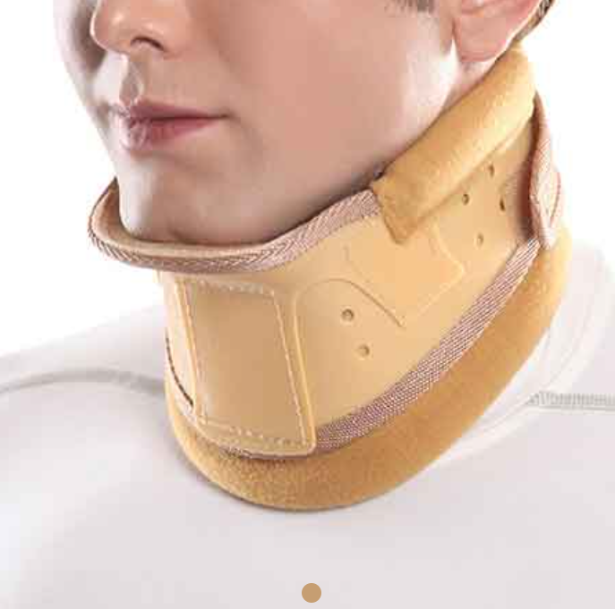گردنبند طبی سخت چانه دار Hard Cervical Collar with Chin Support