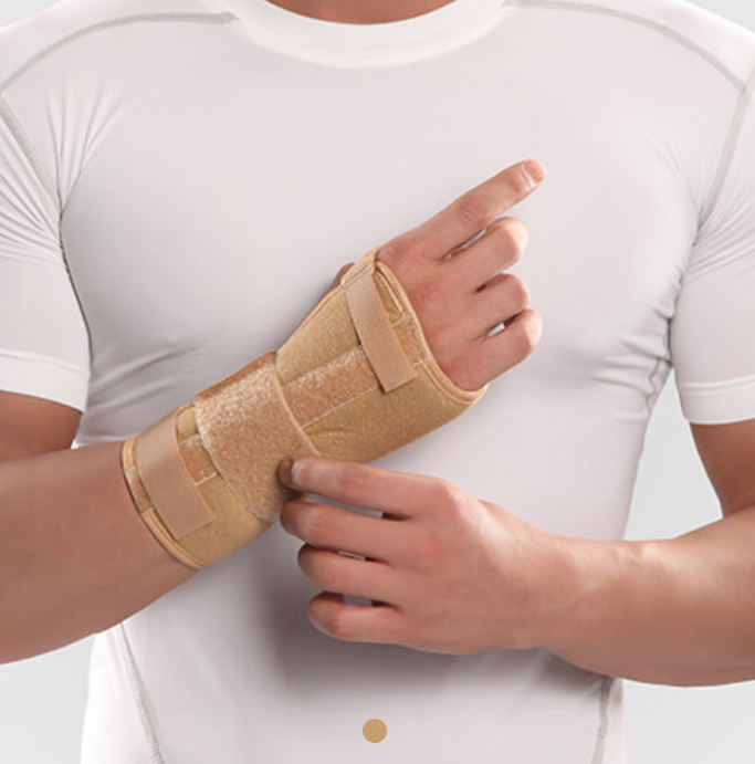 مچ بند آتل دار كوتاه با زاويه فانكشنال (چپ و راست) Wrist Splint with Hard Bar